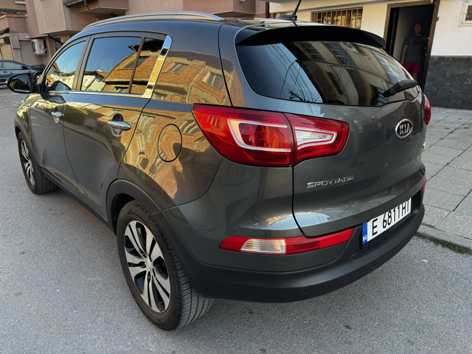 Kia Sportage 1.7 143Хил. Панорама, снимка 7 - Автомобили и джипове - 56159012