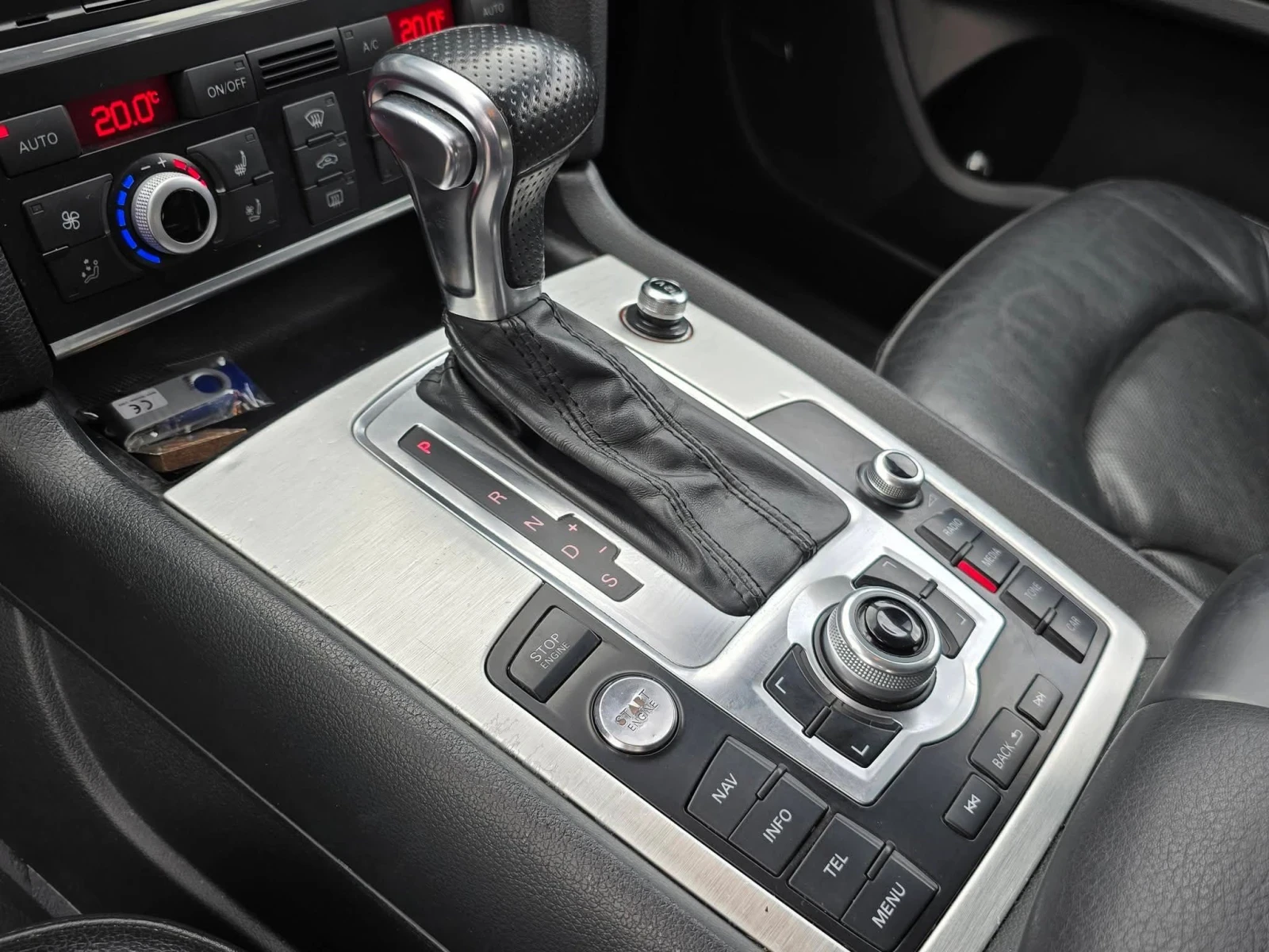 Audi Q7, снимка 16 - Автомобили и джипове - 56634136