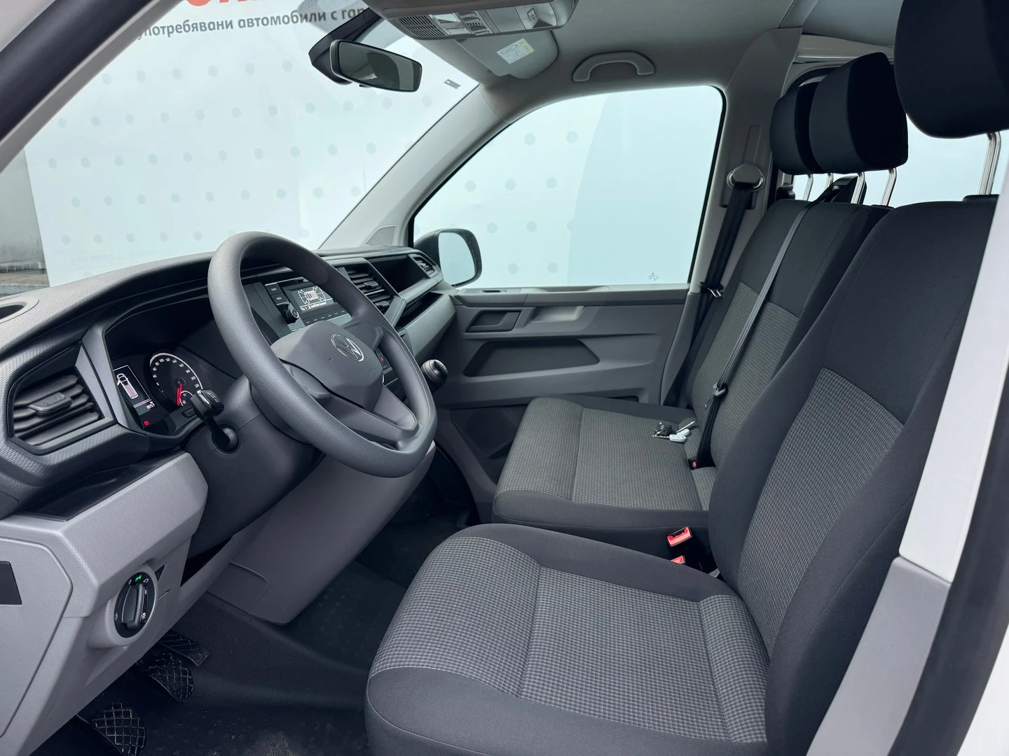 VW Transporter Kombi L 6.7 m3 TDI - изображение 5
