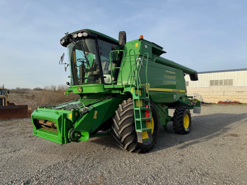 Комбайн John Deere T670 + 7.5 МЕТРА ХЕДЕР ЛИЗИНГ, снимка 3 - Селскостопанска техника - 52017558