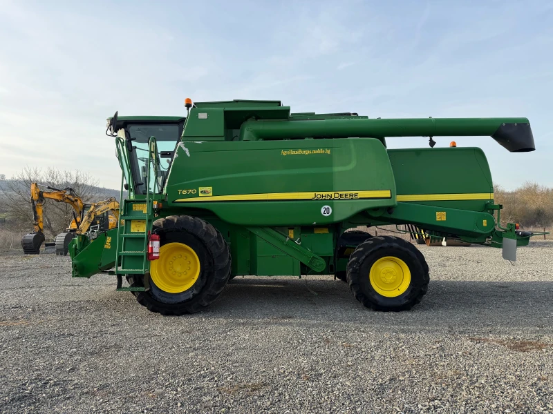 Комбайн John Deere T670 + 7.5 МЕТРА ХЕДЕР ЛИЗИНГ, снимка 4 - Селскостопанска техника - 52017558