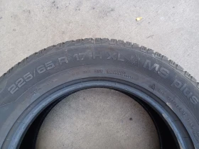 Гуми Зимни 225/65R17, снимка 4 - Гуми и джанти - 47690358