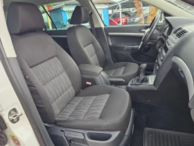 Skoda Octavia 1.2 КЛИМАТИК РЕАЛНИ КИЛОМЕТРИ, снимка 10