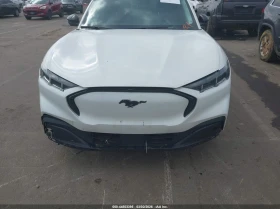 Ford Mustang Mach-E Premium, снимка 12