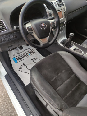 Toyota Avensis 1.8 Advance , снимка 13 - Автомобили и джипове - 41960199