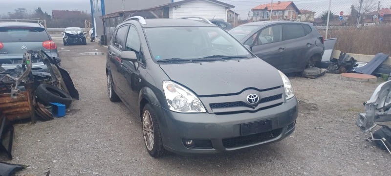 Toyota Corolla verso 1.8vvti-на части автоматик, снимка 4 - Автомобили и джипове - 47604095