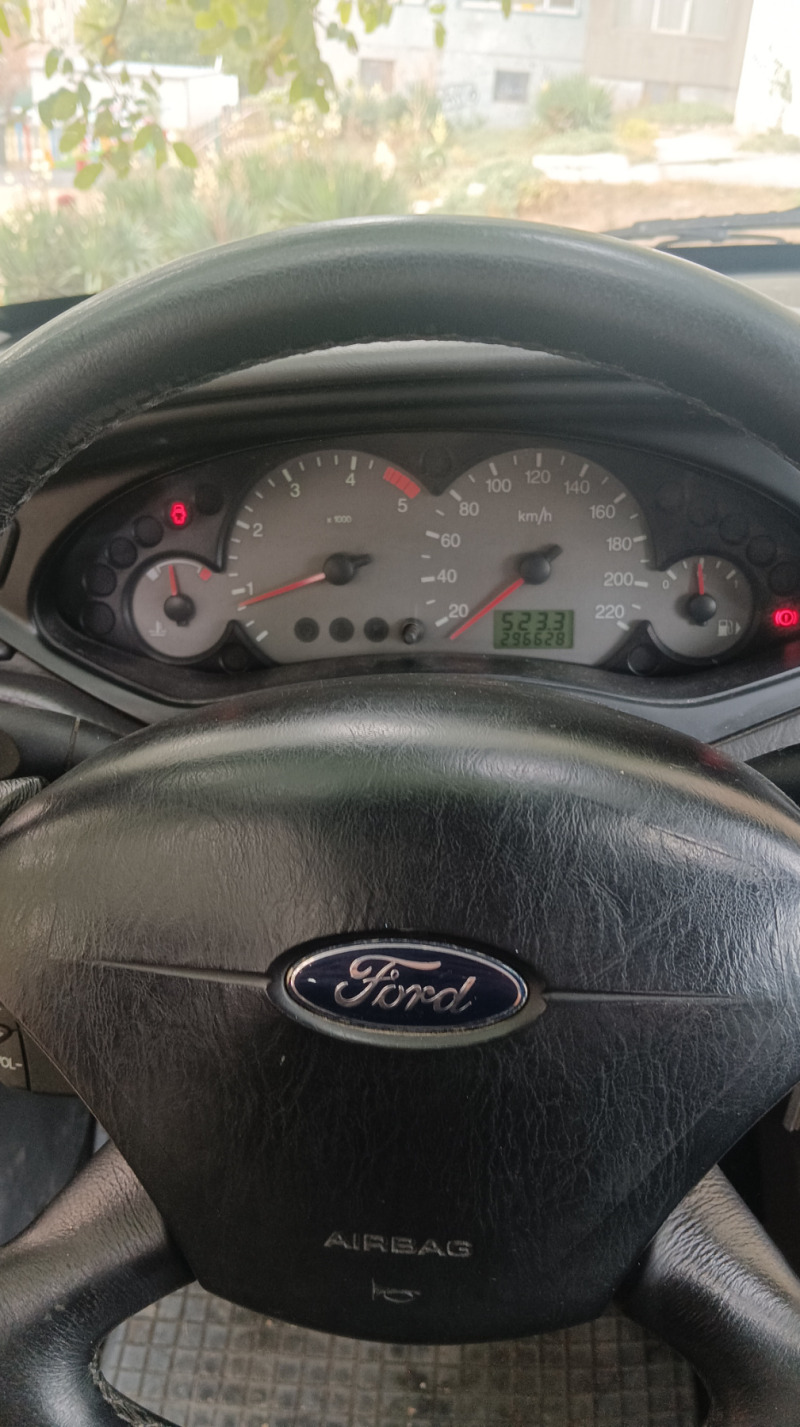 Ford Focus 1.8 tdci 115, снимка 5 - Автомобили и джипове - 45791051