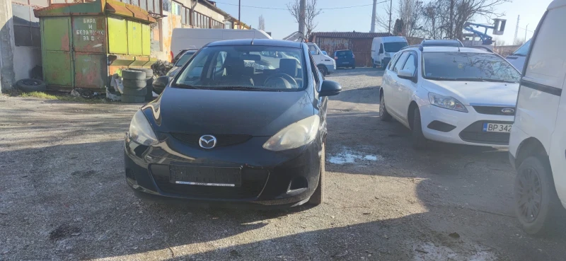 Mazda 2 1.3, снимка 15 - Автомобили и джипове - 48325276