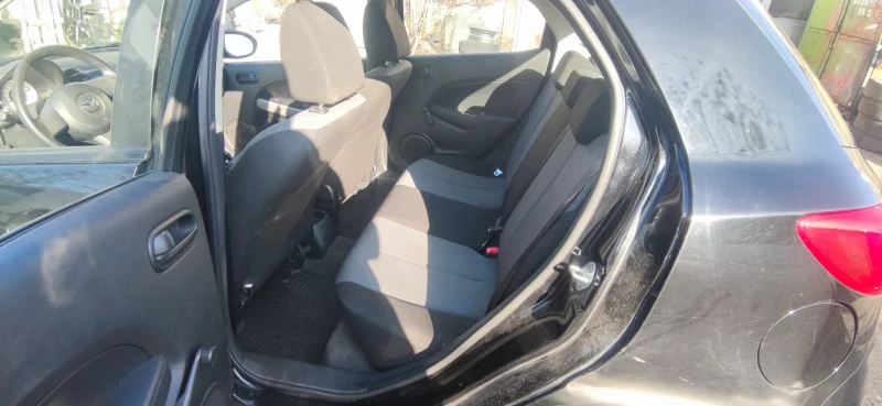 Mazda 2 1.3, снимка 6 - Автомобили и джипове - 48325276