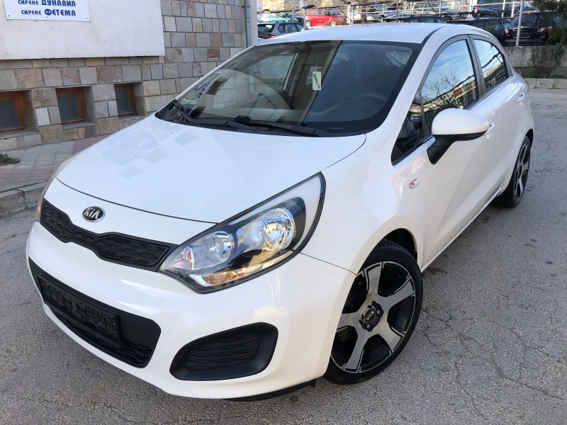 Kia Rio 1.2i 86k.c НАВИ, снимка 1 - Автомобили и джипове - 48417960