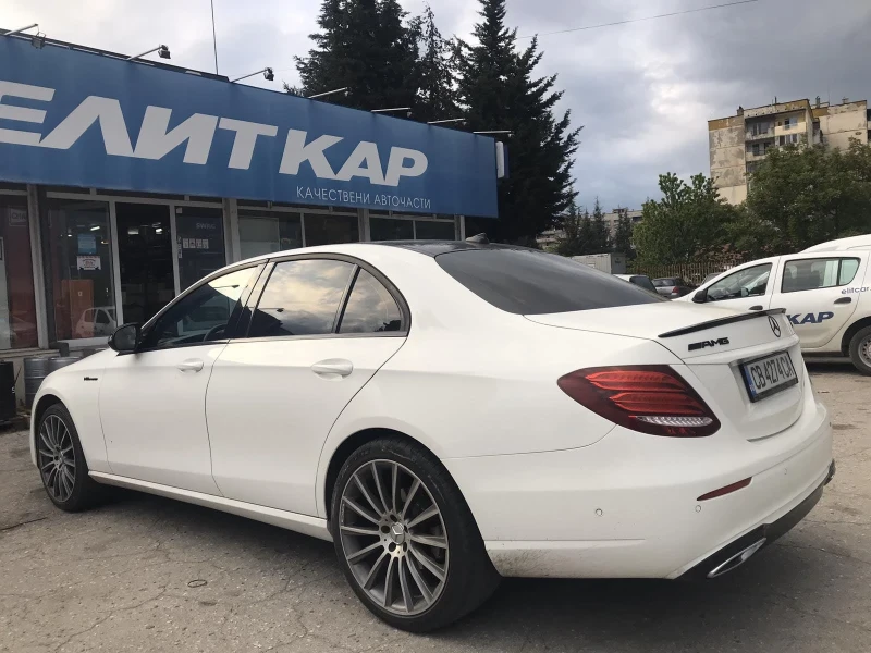 Mercedes-Benz E 200, снимка 4 - Автомобили и джипове - 48651903