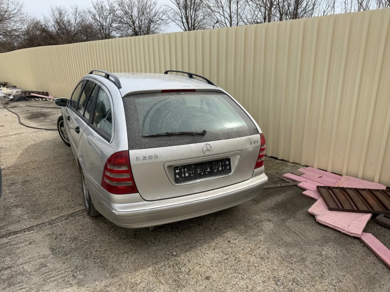 Mercedes-Benz C 200 Diesel, снимка 10 - Автомобили и джипове - 49470059