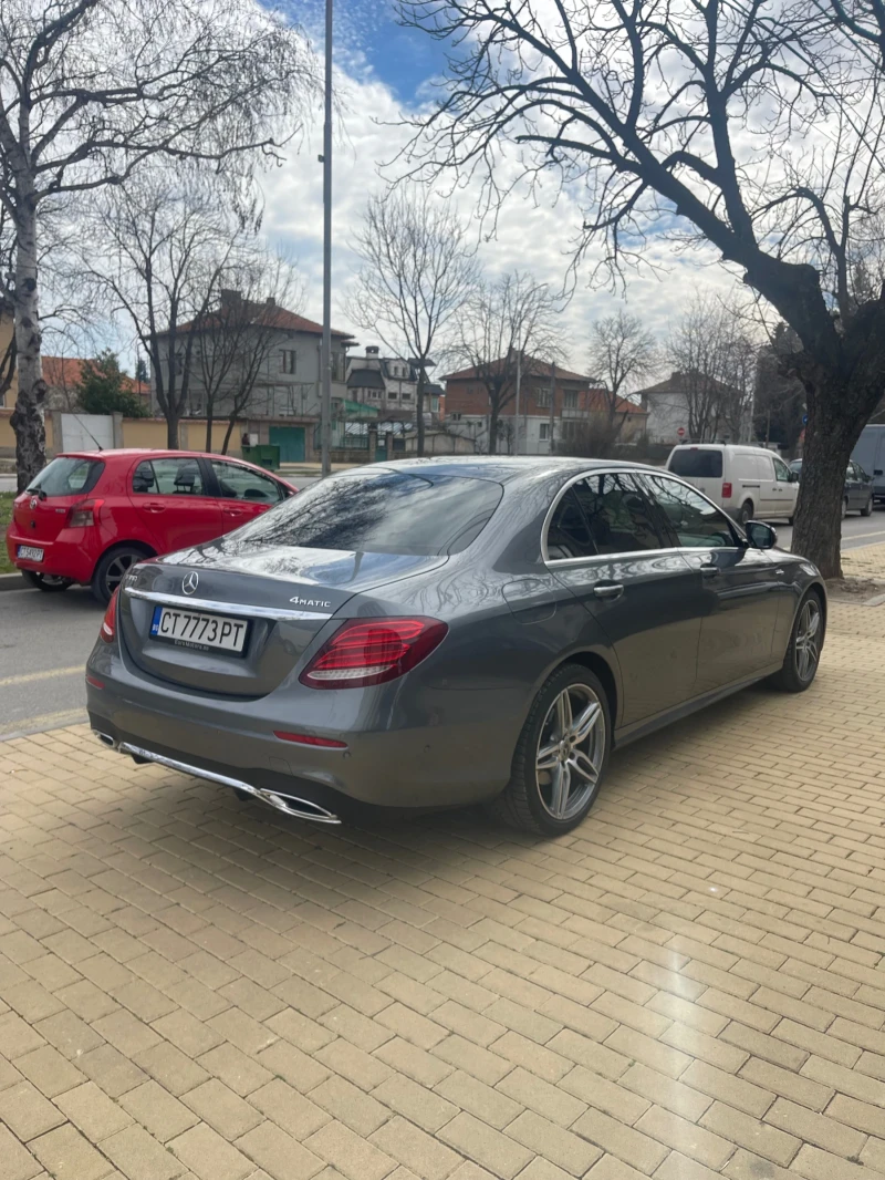 Mercedes-Benz E 220 220CDI 4MATIK, снимка 8 - Автомобили и джипове - 52518173