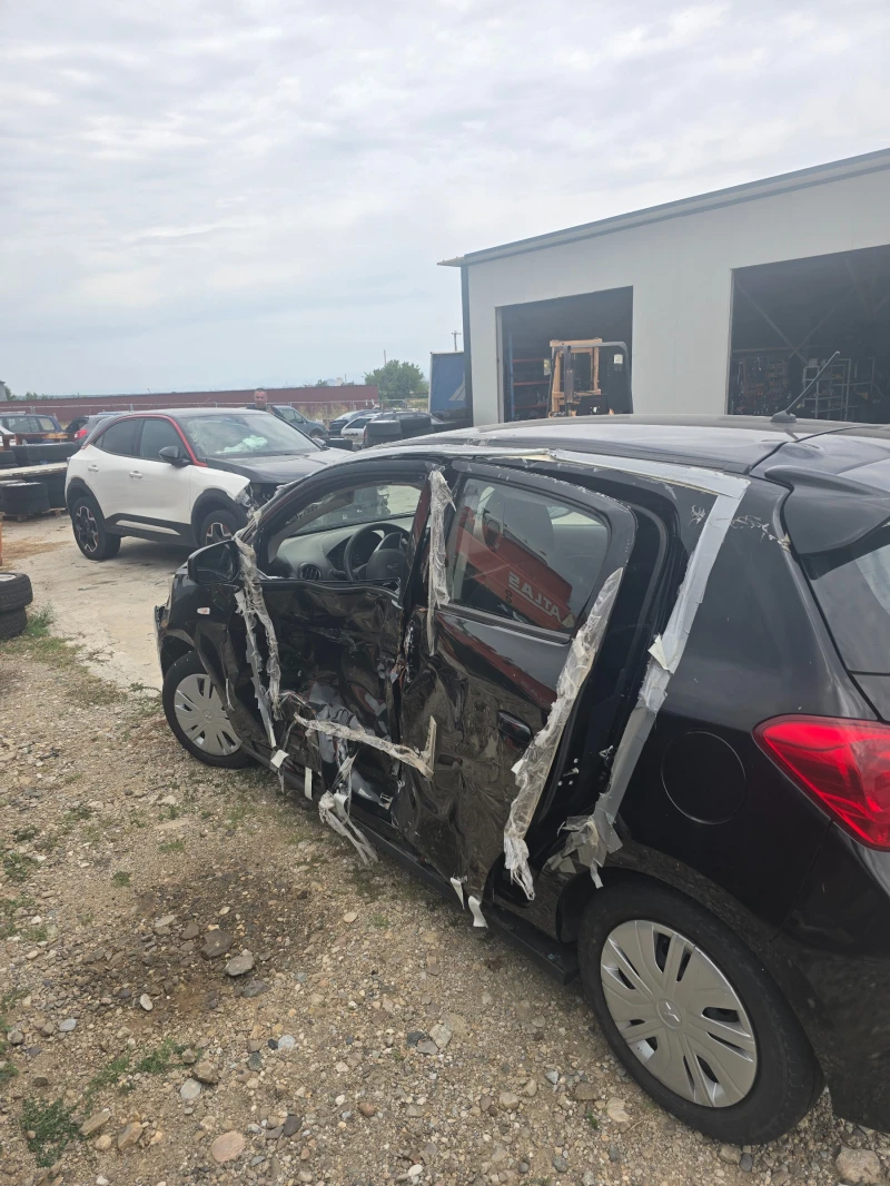 Mitsubishi Space star 1.0, снимка 9 - Автомобили и джипове - 51513993