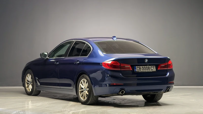 BMW 520 d/xDrive/M Sport/Head-Up/Led/Display Key, снимка 4 - Автомобили и джипове - 52655423