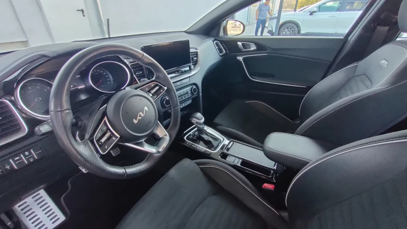 Kia Pro ceed GT Line , снимка 12 - Автомобили и джипове - 52138723