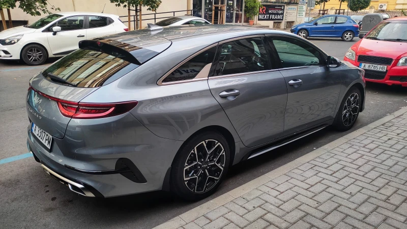 Kia Pro ceed GT Line , снимка 3 - Автомобили и джипове - 52138723