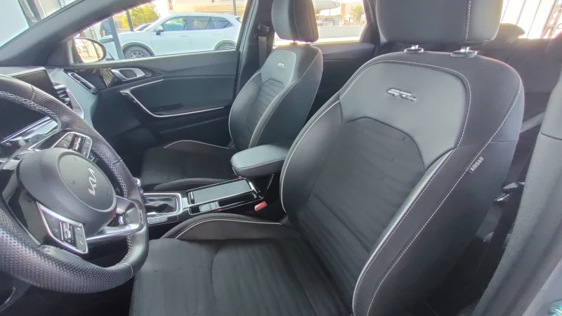 Kia Pro ceed GT Line , снимка 13 - Автомобили и джипове - 52138723