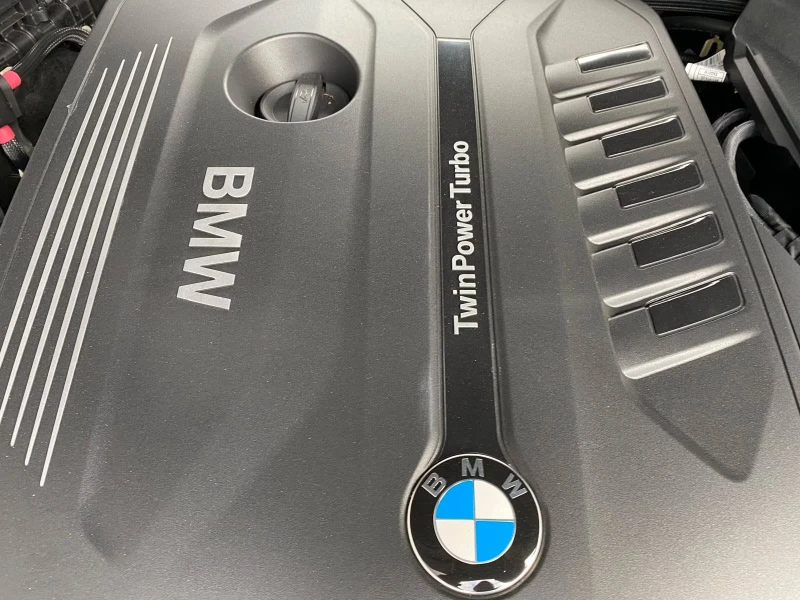 BMW 540 i/M-SPORT/360CAM/HUD/ACC/170D, снимка 10 - Автомобили и джипове - 52209953