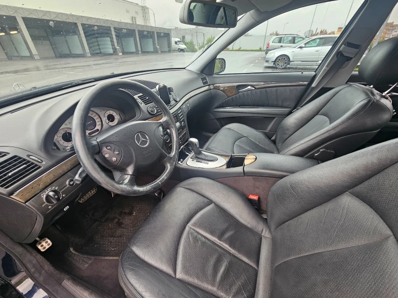 Mercedes-Benz E 240 Газ-Бензин, снимка 6 - Автомобили и джипове - 52407754