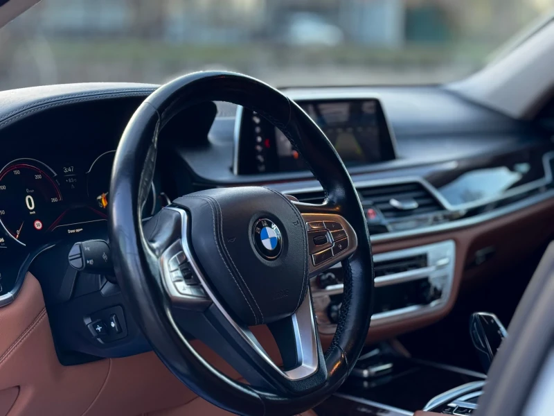 BMW 750 I/ОБДУХВАНЕ/HEAD-UP/CARBON CORE, снимка 12 - Автомобили и джипове - 52536431