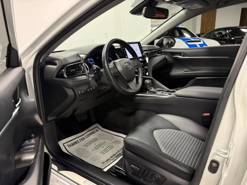 Toyota Camry * Hybrid * CARFAX * БЕЗ ПЪРВОНАЧАЛНА ВНОСКА, снимка 5 - Автомобили и джипове - 52935289