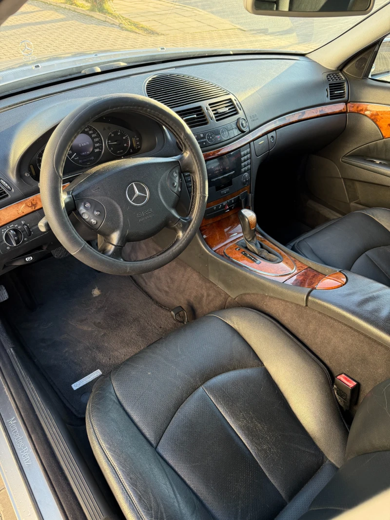 Mercedes-Benz E 270, снимка 5 - Автомобили и джипове - 52958193
