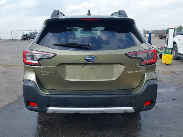 Subaru Outback LIMITED Кожа* Lane Assist* CarPlay* Дистроник*  - изображение 4