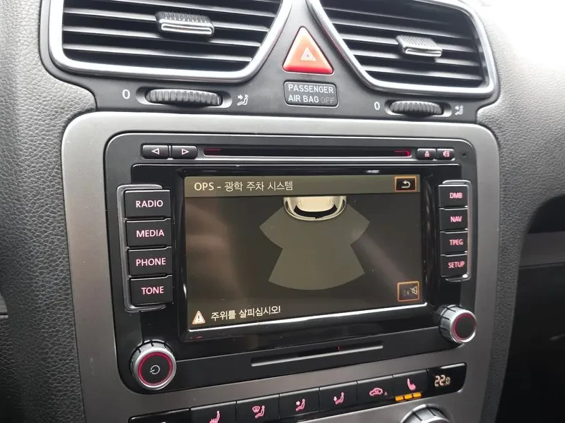 VW Scirocco 2.0 Tdi R-Line, снимка 14 - Автомобили и джипове - 56255616