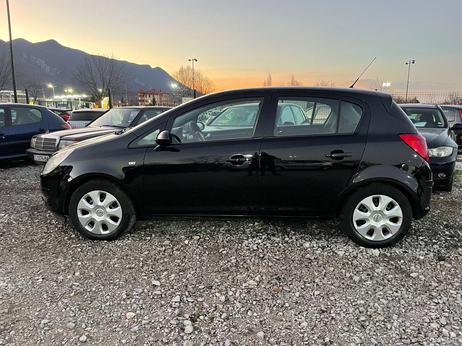 Opel Corsa 1.3m-jet KLIMA ITALY  - изображение 5