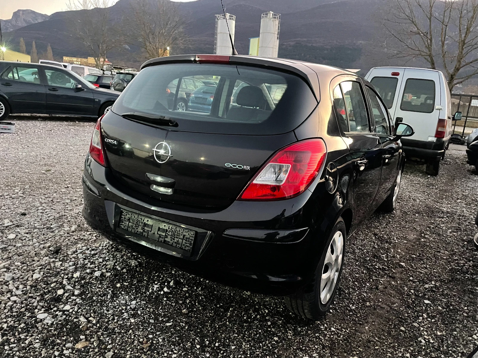 Opel Corsa 1.3m-jet KLIMA ITALY  - изображение 3