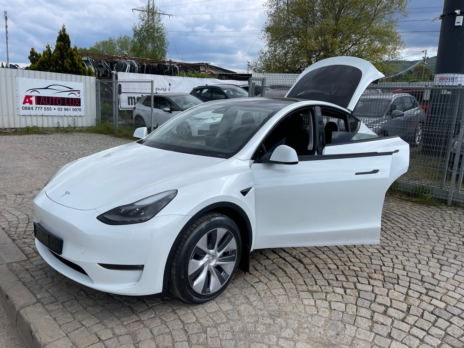 Tesla Model Y 5km!!! Rear-wheel drive, long range или Performanc - изображение 9