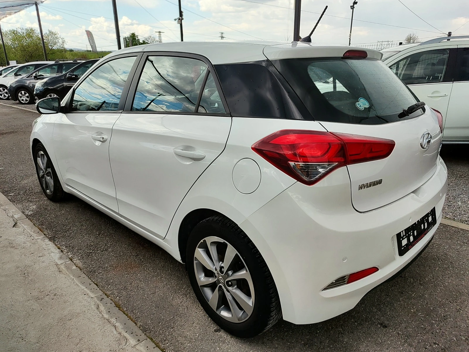 Hyundai I20 1.1crdi 6C.K Euro6B - изображение 6