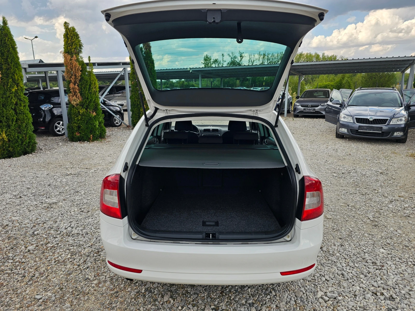 Skoda Octavia 1.2 КЛИМАТИК РЕАЛНИ КИЛОМЕТРИ | Mobile.bg — изображение 15