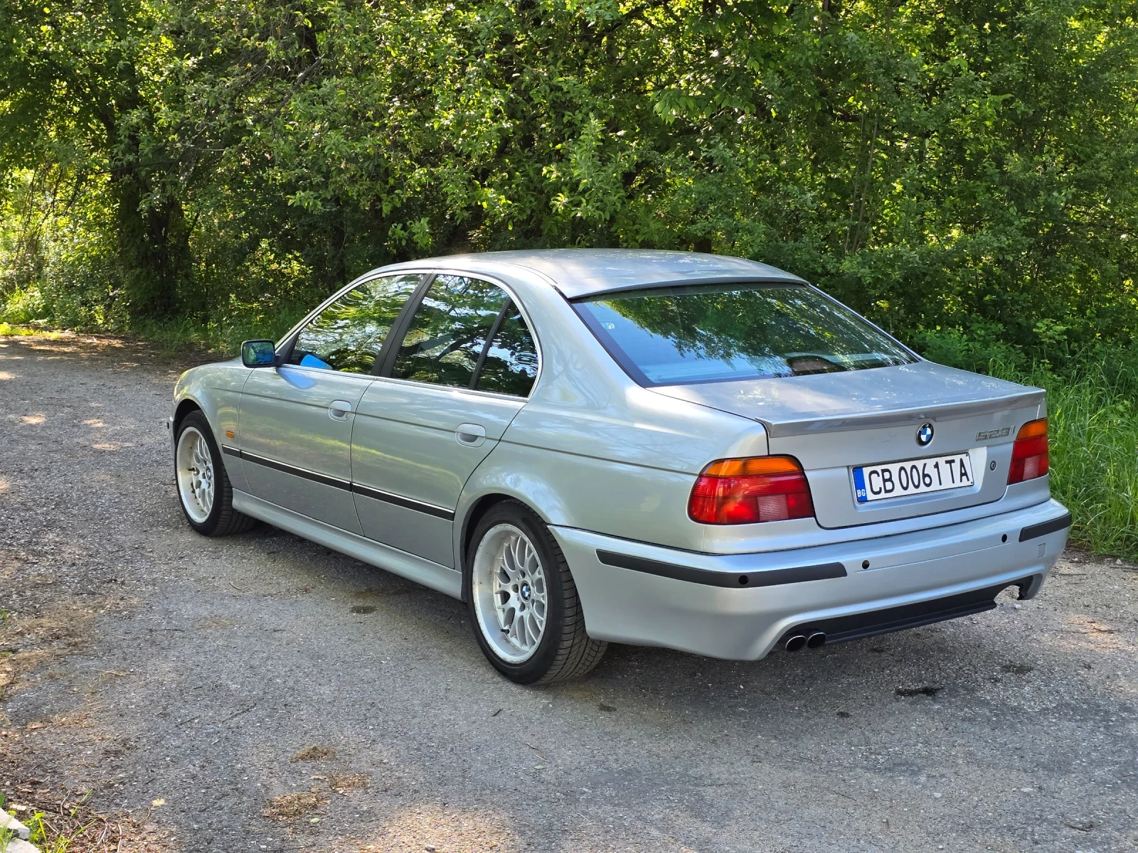 BMW 525 525i - изображение 5