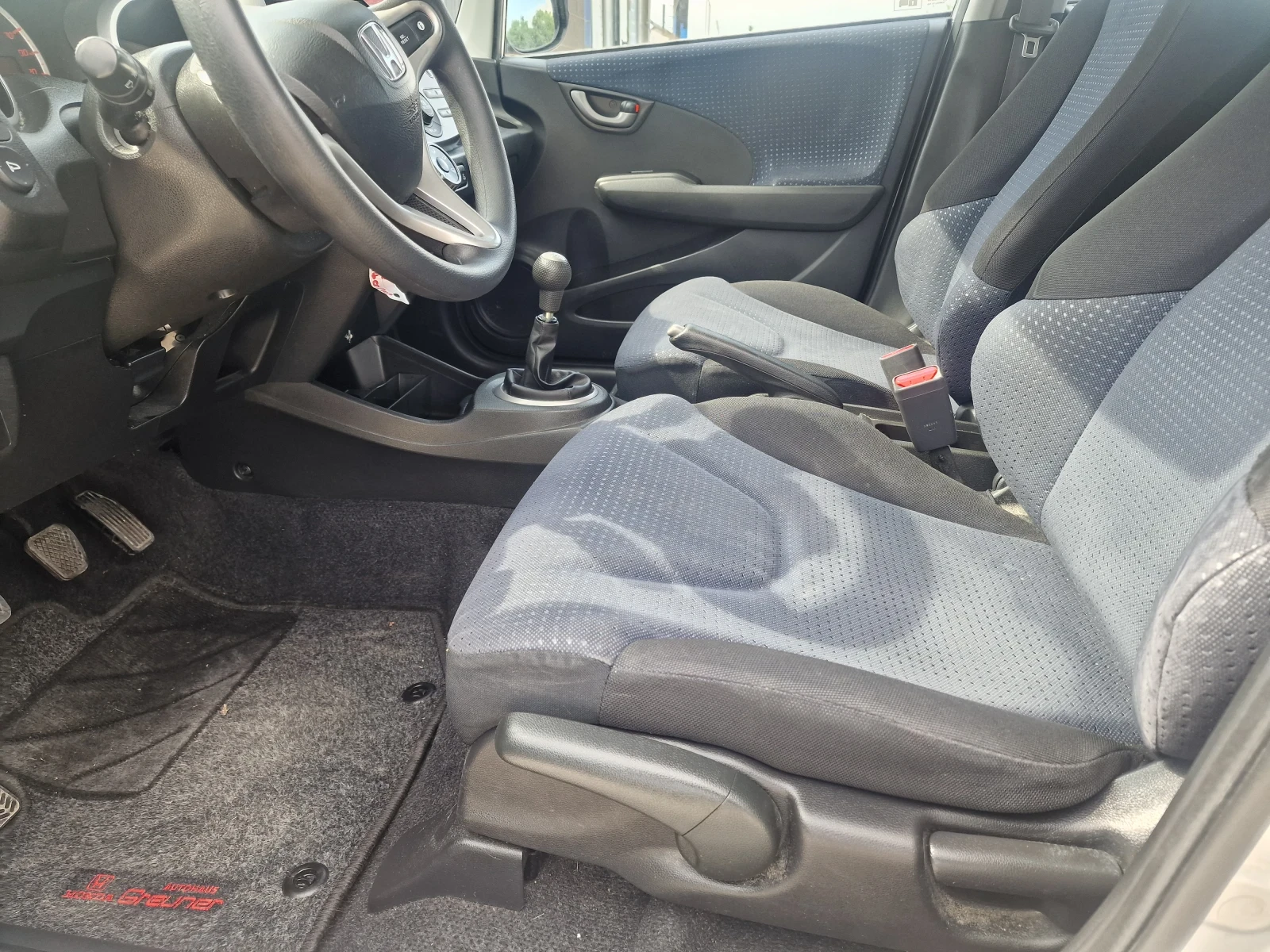 Honda Jazz  - изображение 10