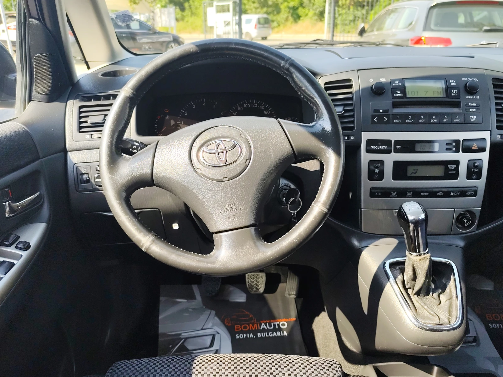 Toyota Corolla verso 2.0D-4D* KLIMATRONIK*  - изображение 8