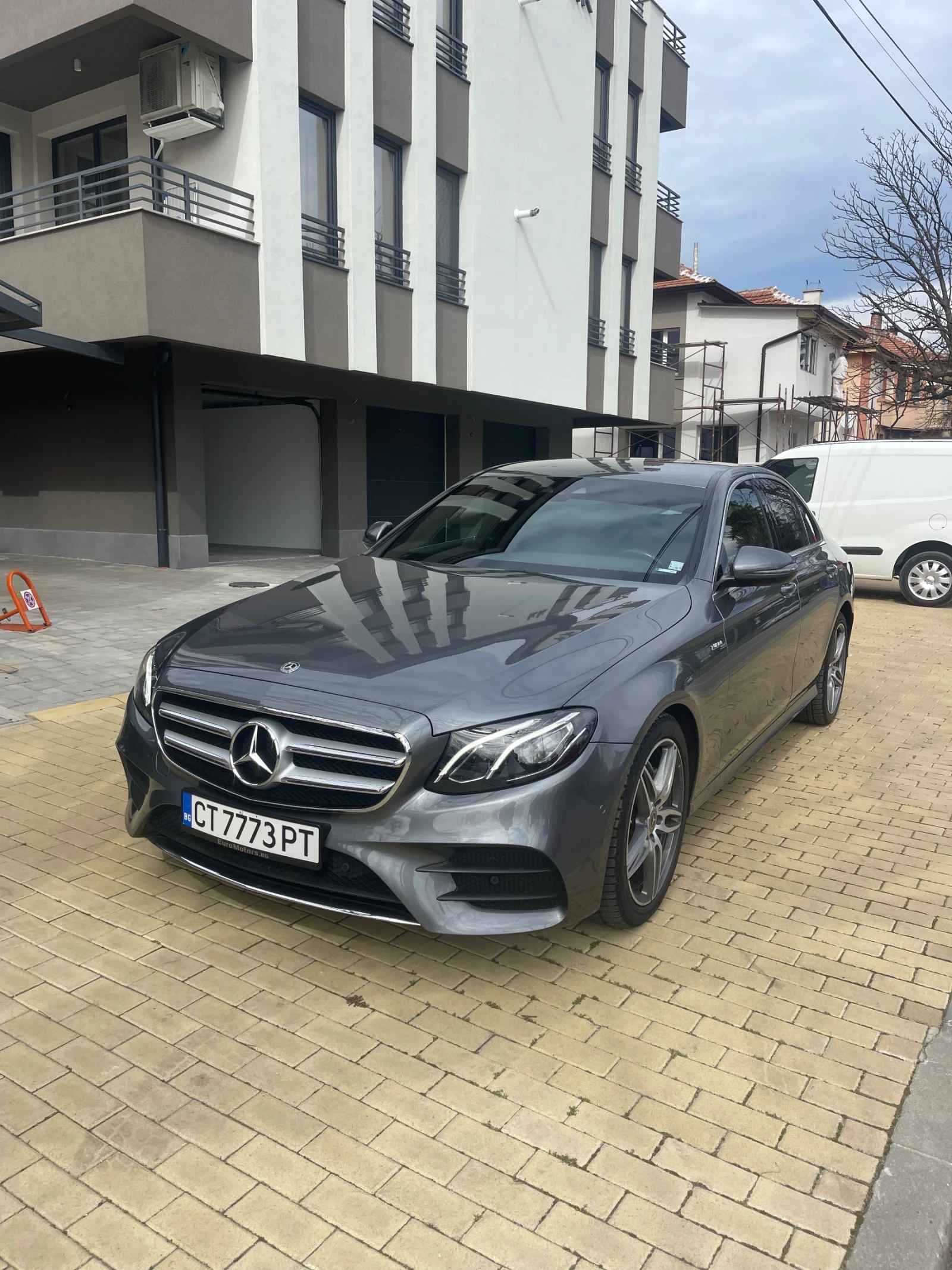 Mercedes-Benz E 220 220CDI 4MATIK - изображение 3