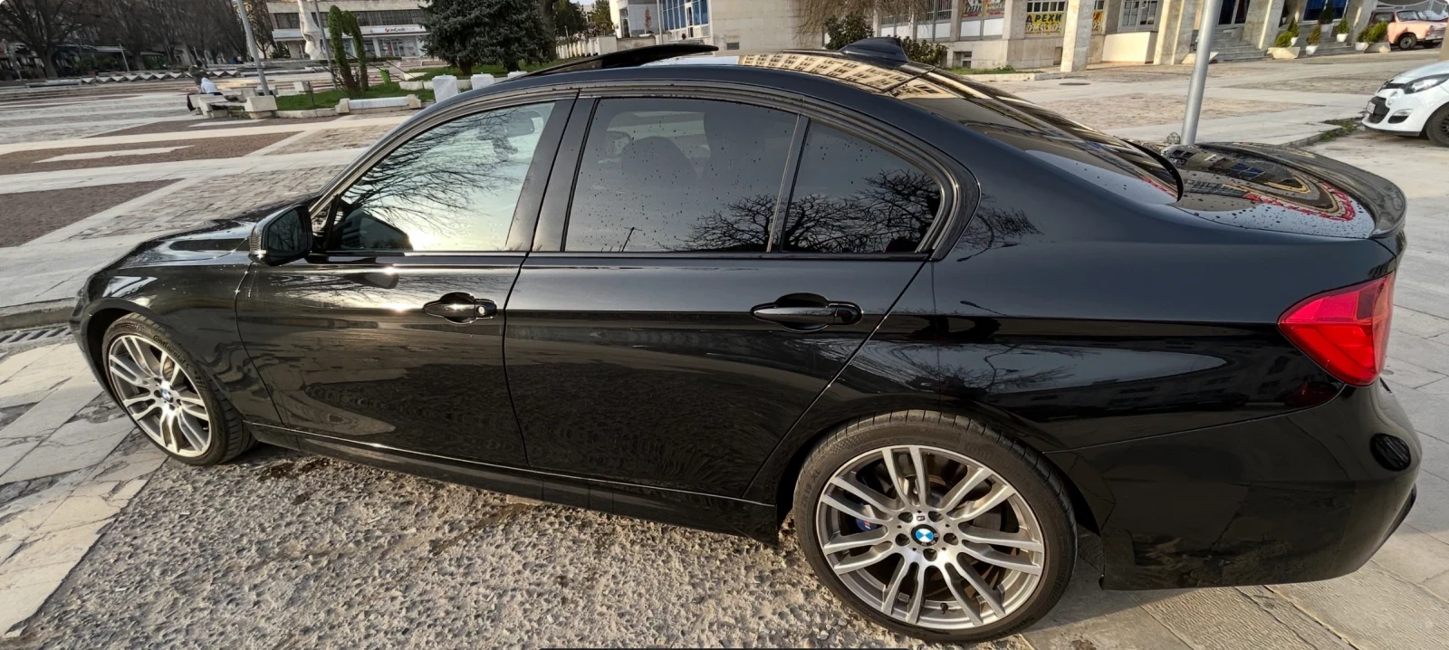 BMW 320 M Performance * Shadow line* Head up*  | Mobile.bg   4
