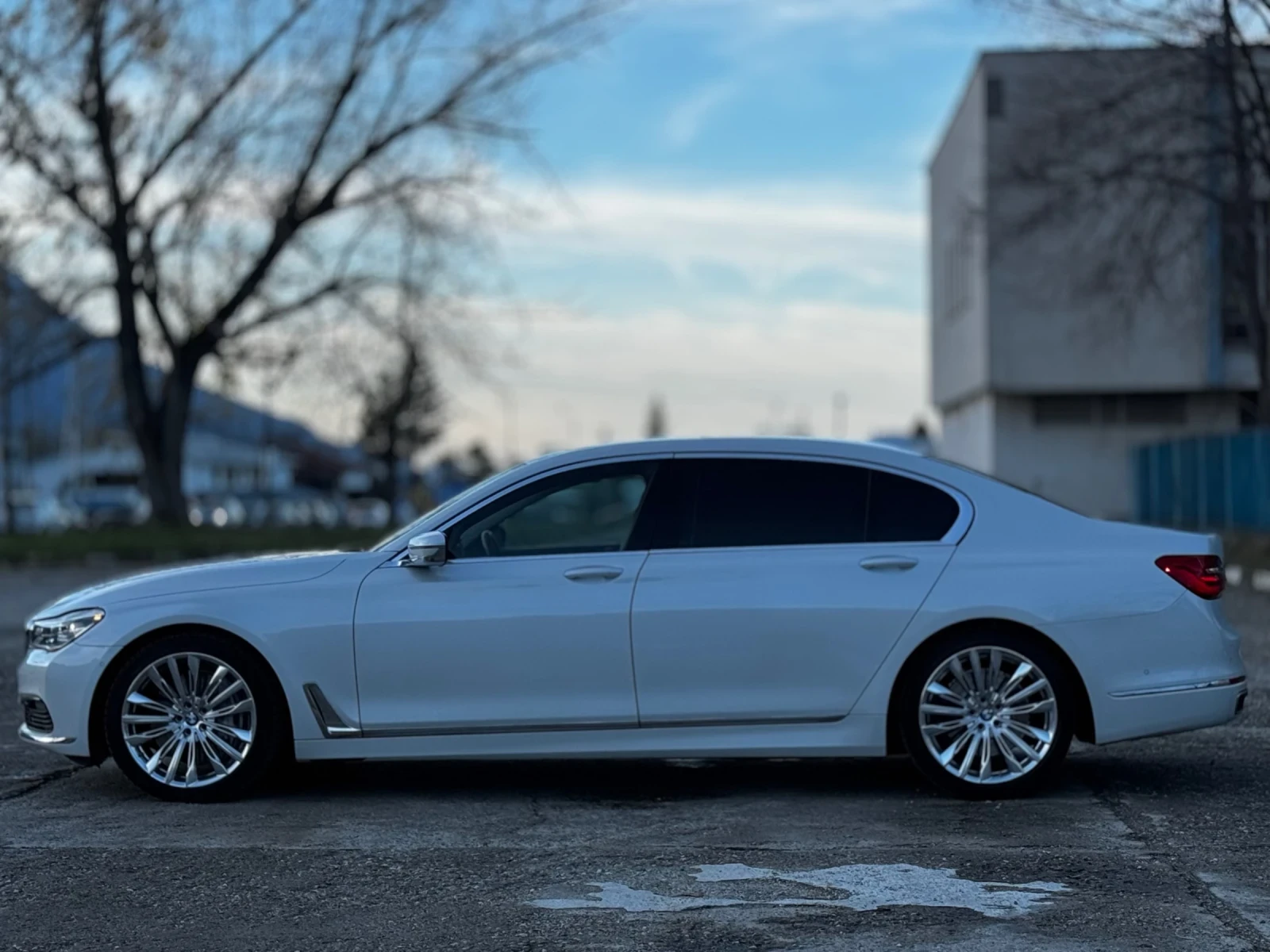 BMW 750 I/ОБДУХВАНЕ/HEAD-UP/CARBON CORE - изображение 2