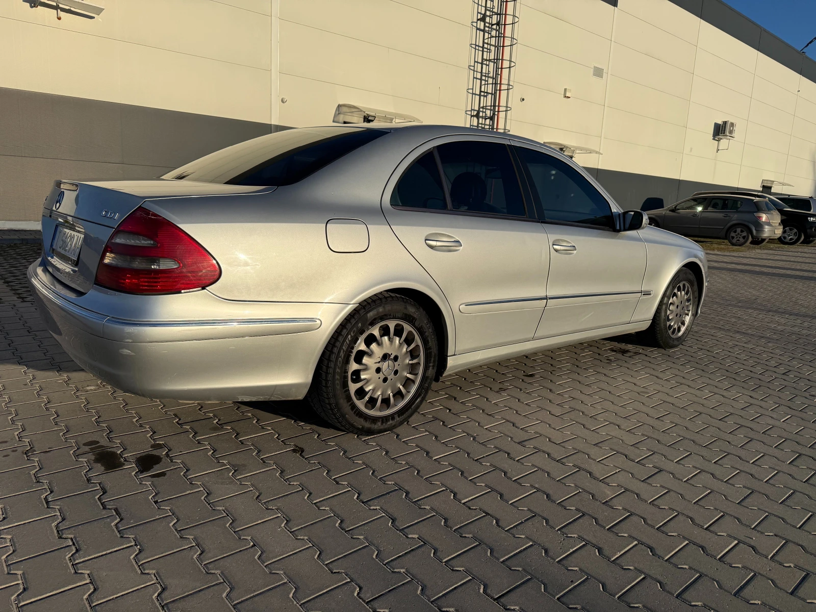 Mercedes-Benz E 270 | Mobile.bg � ����������� 10