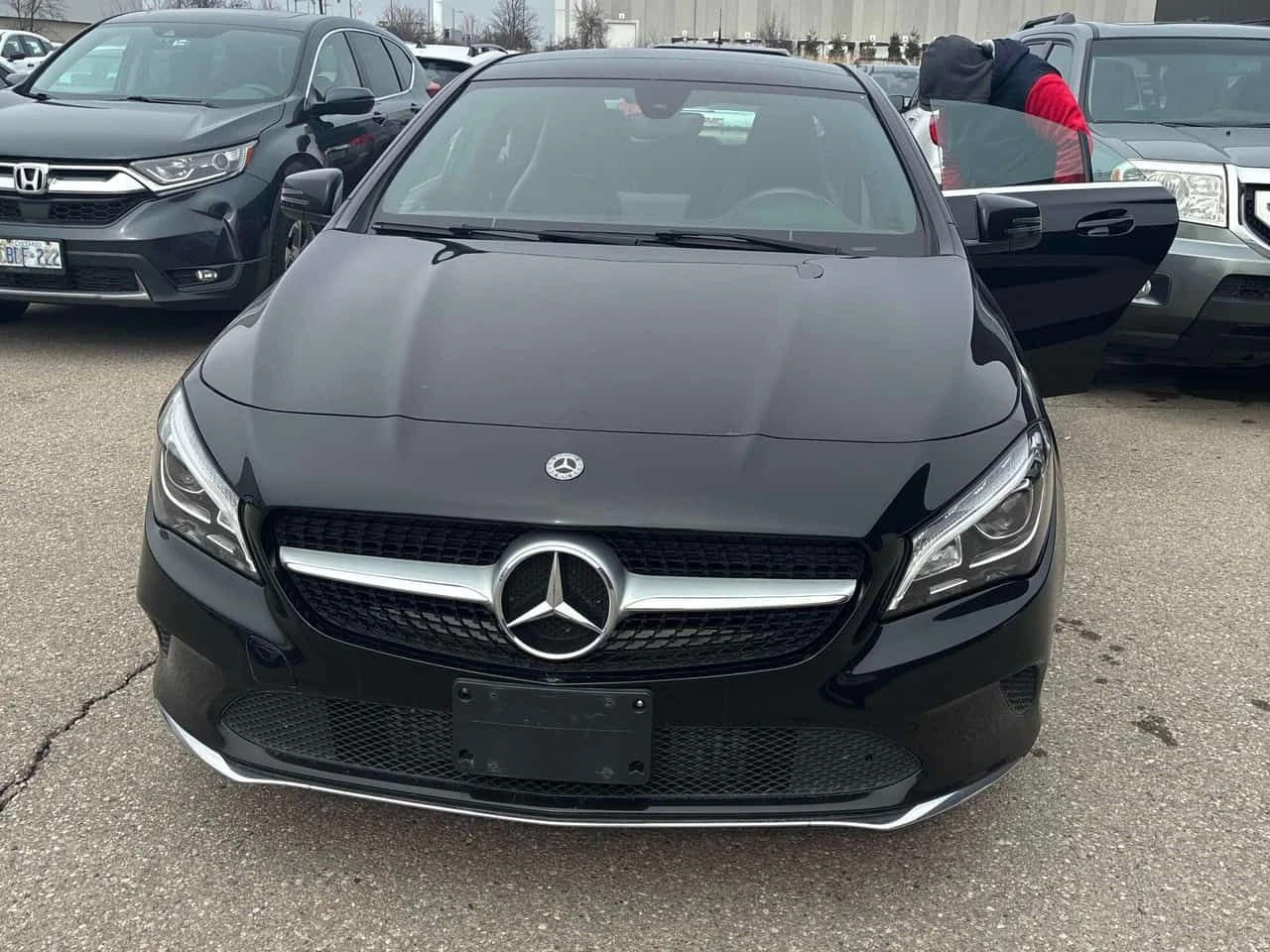 Mercedes-Benz CLA 250 4MATIC * ПОДГРЕВИ* ПАНОРАМА* КАМЕРА* , снимка 2 - Автомобили и джипове - 54094021