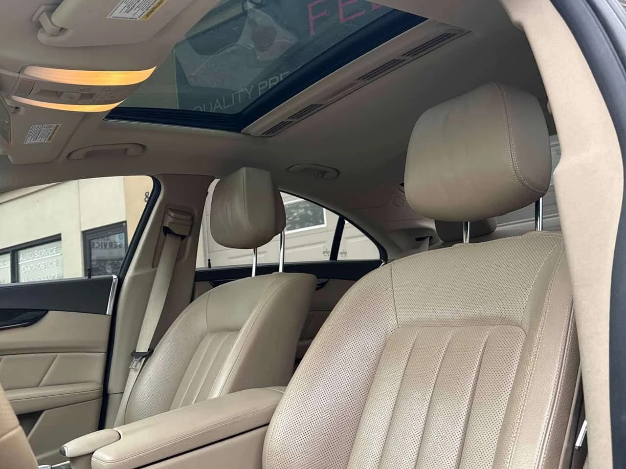 Mercedes-Benz CLS 550 CARFAX, снимка 10 - Автомобили и джипове - 54107139