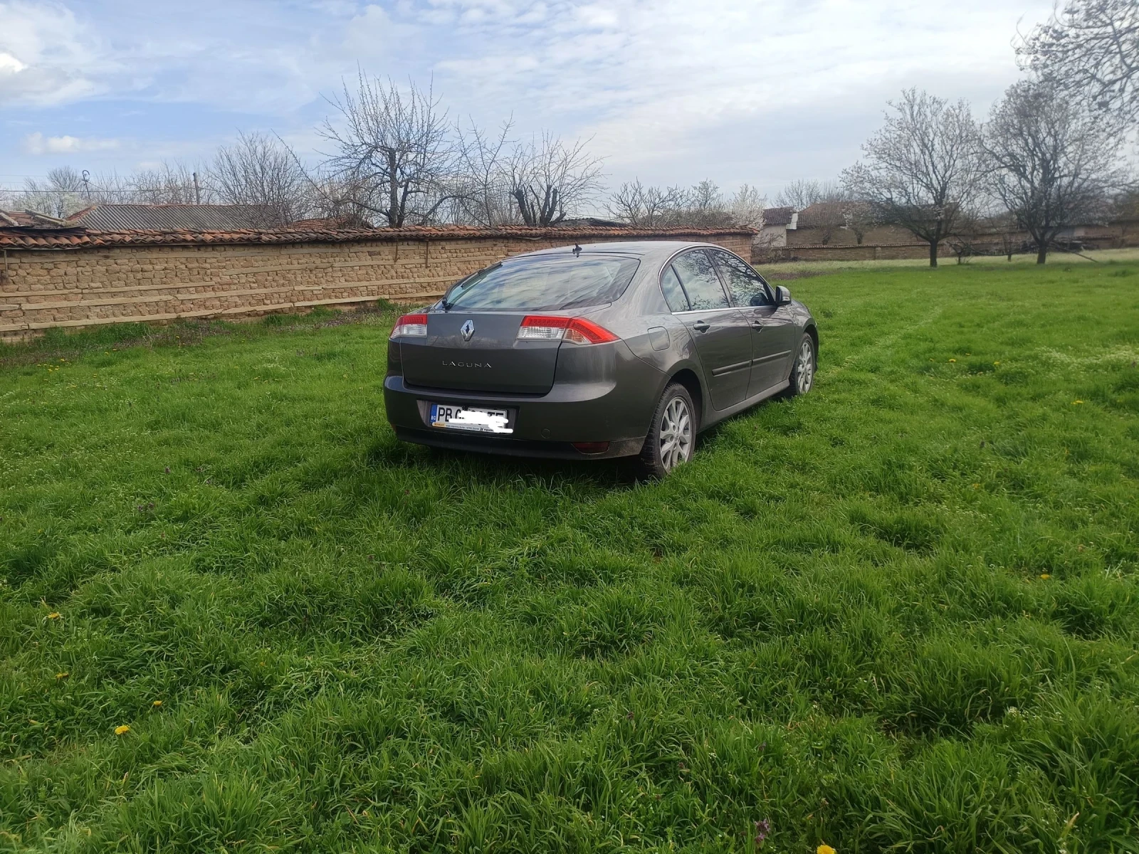 Renault Laguna 2.0dci, снимка 3 - Автомобили и джипове - 54438233