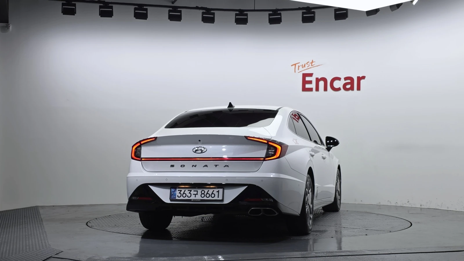 Hyundai Sonata 1.6 Premium Family, снимка 4 - Автомобили и джипове - 55003608