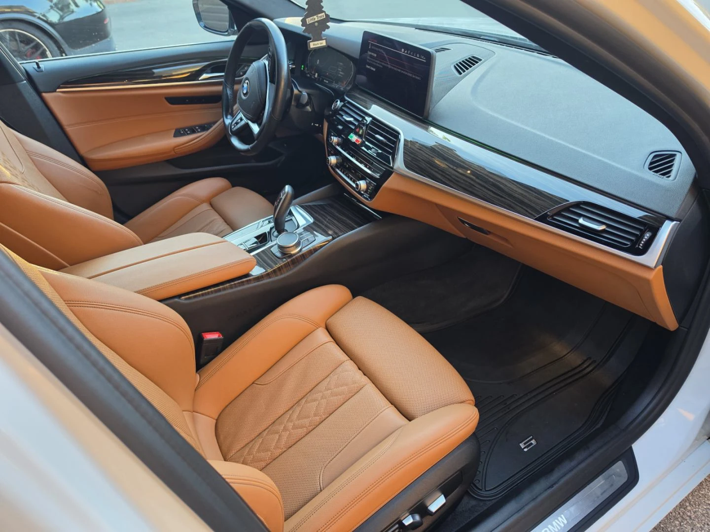 BMW 530 X DRIVE , снимка 13 - Автомобили и джипове - 55007816