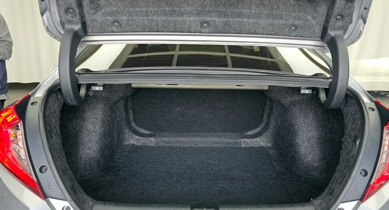 Honda Civic 2.0 Бензин, снимка 13 - Автомобили и джипове - 55087968