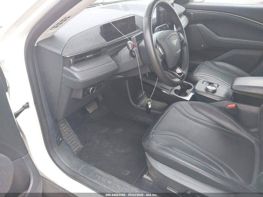 Ford Mustang Mach-E Premium, снимка 11 - Автомобили и джипове - 55127079