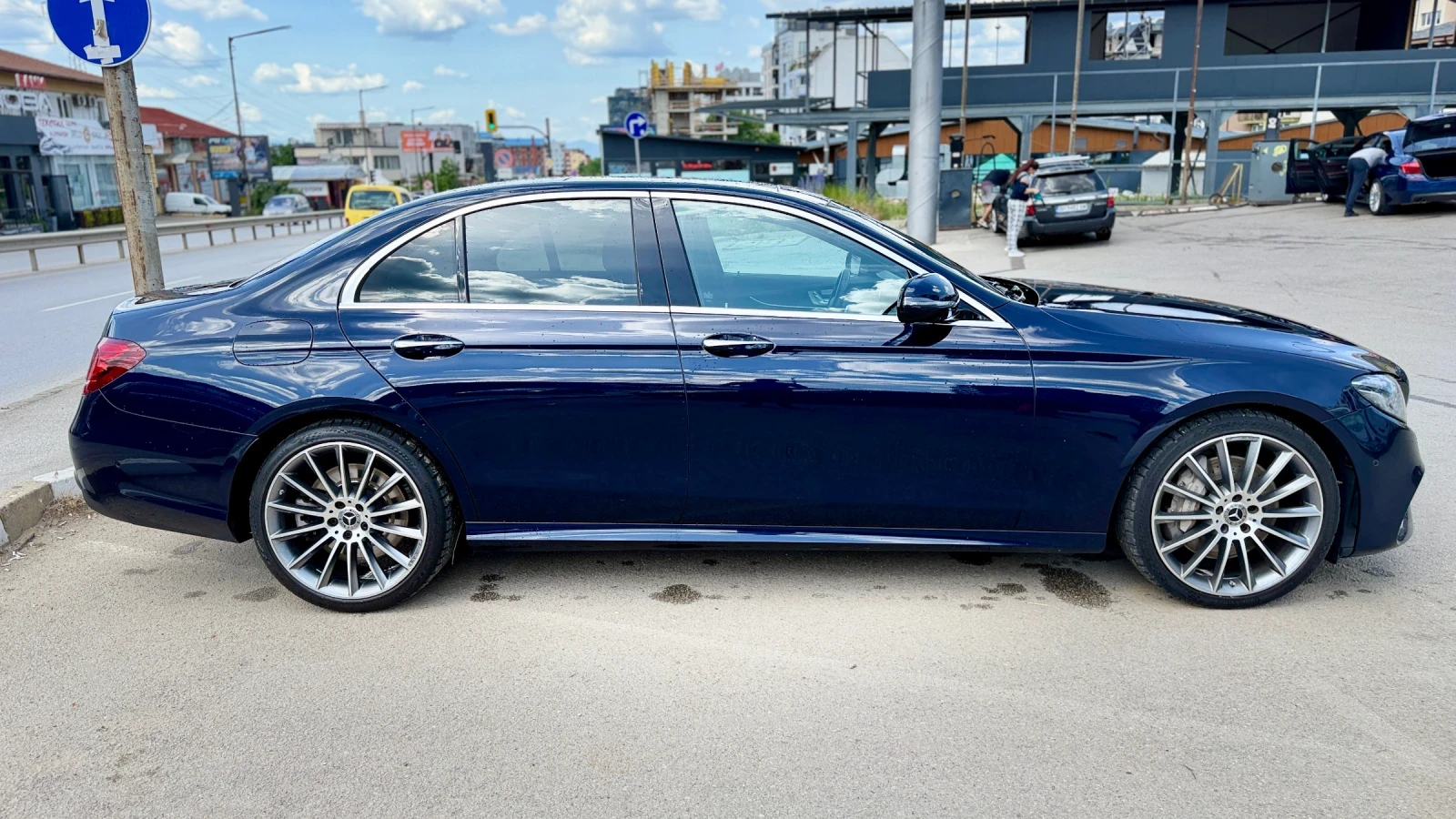 Mercedes-Benz E 400 AMG, снимка 4 - Автомобили и джипове - 55502030