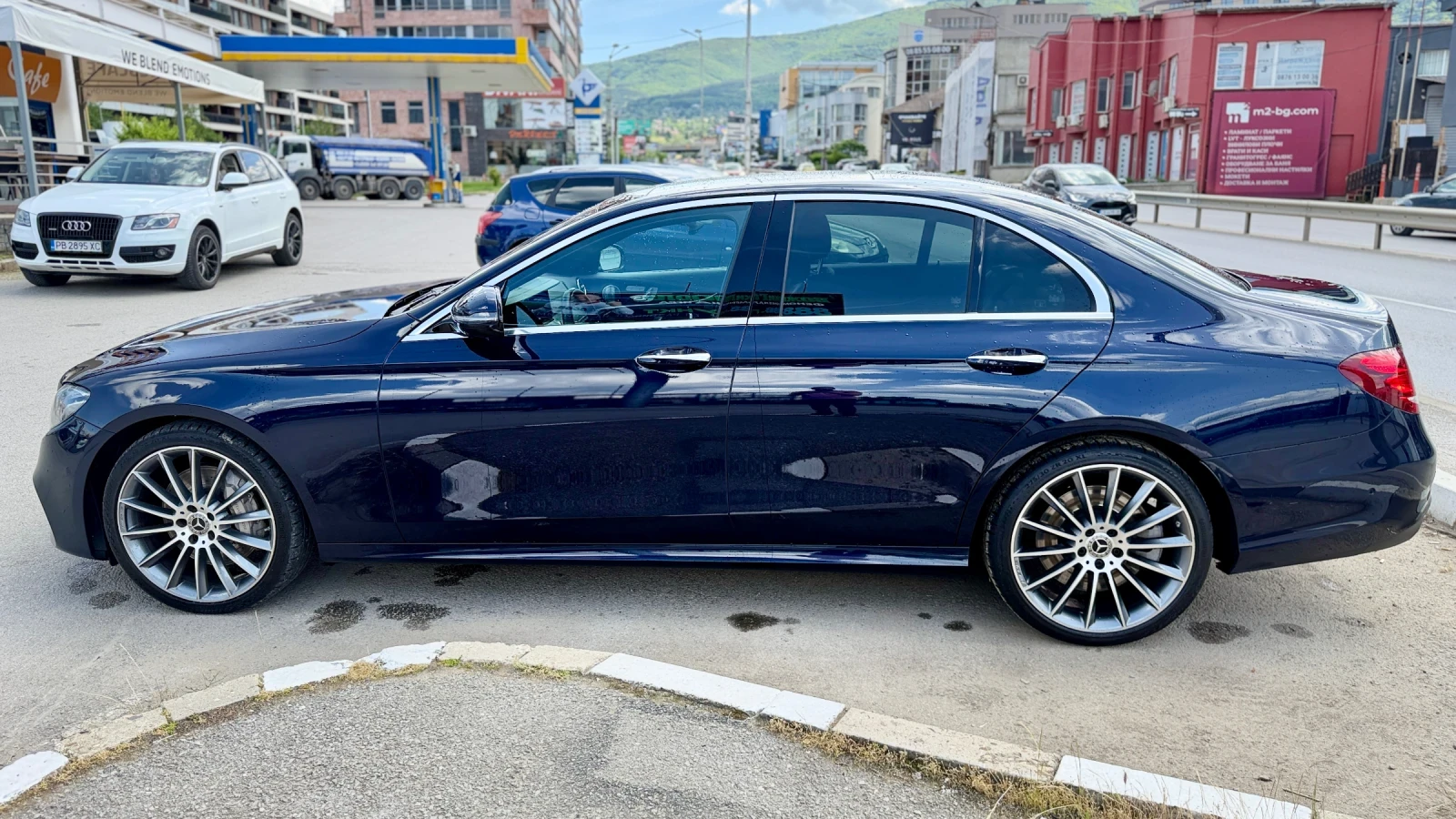 Mercedes-Benz E 400 AMG, снимка 3 - Автомобили и джипове - 55502030